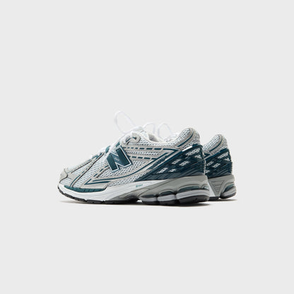 Men Kith New Balance 1906R - Silver Metallic / Deep Ocean / White