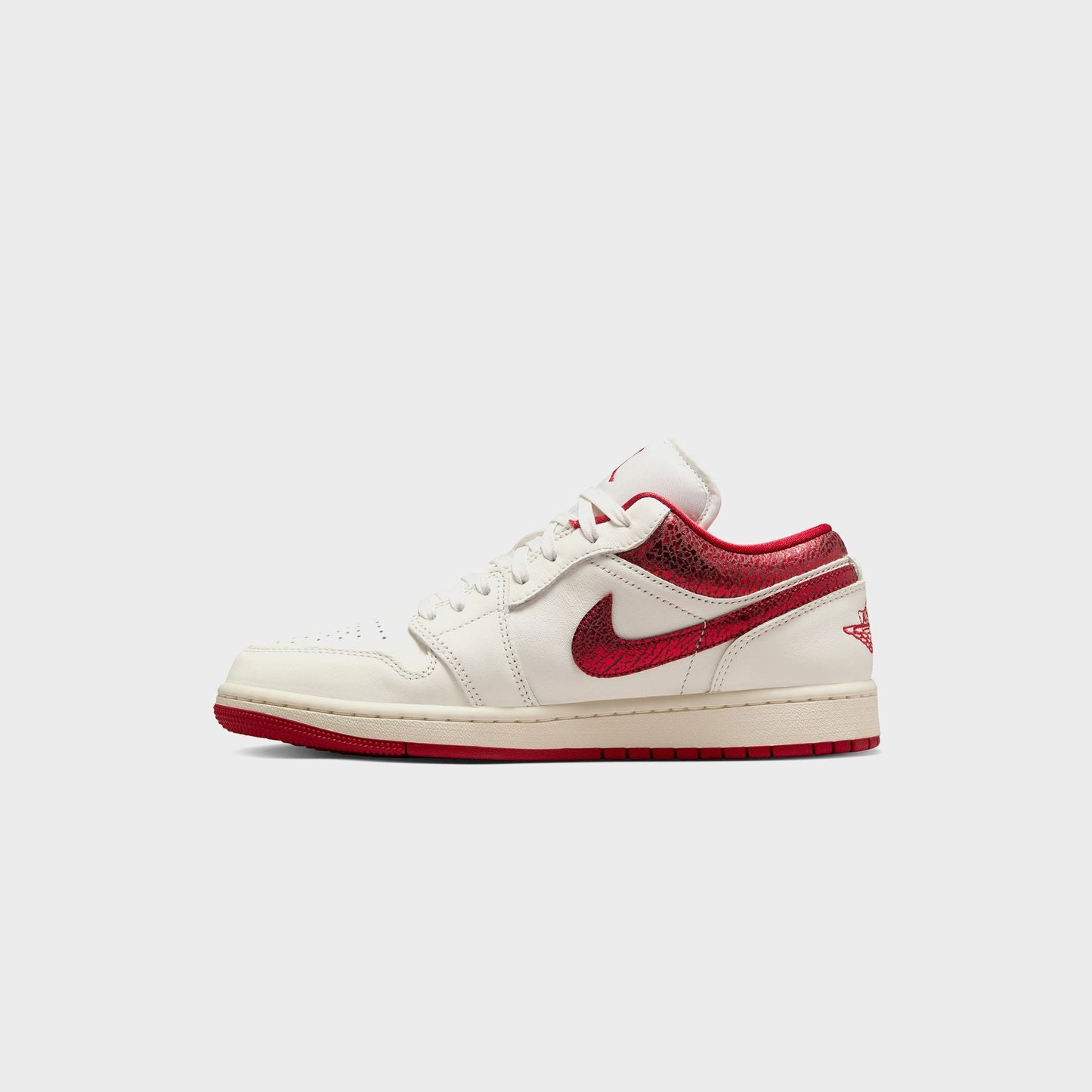 Women Kith Nike Air Jordan 1 Low Se - Sail / Varsity Red / Team Red