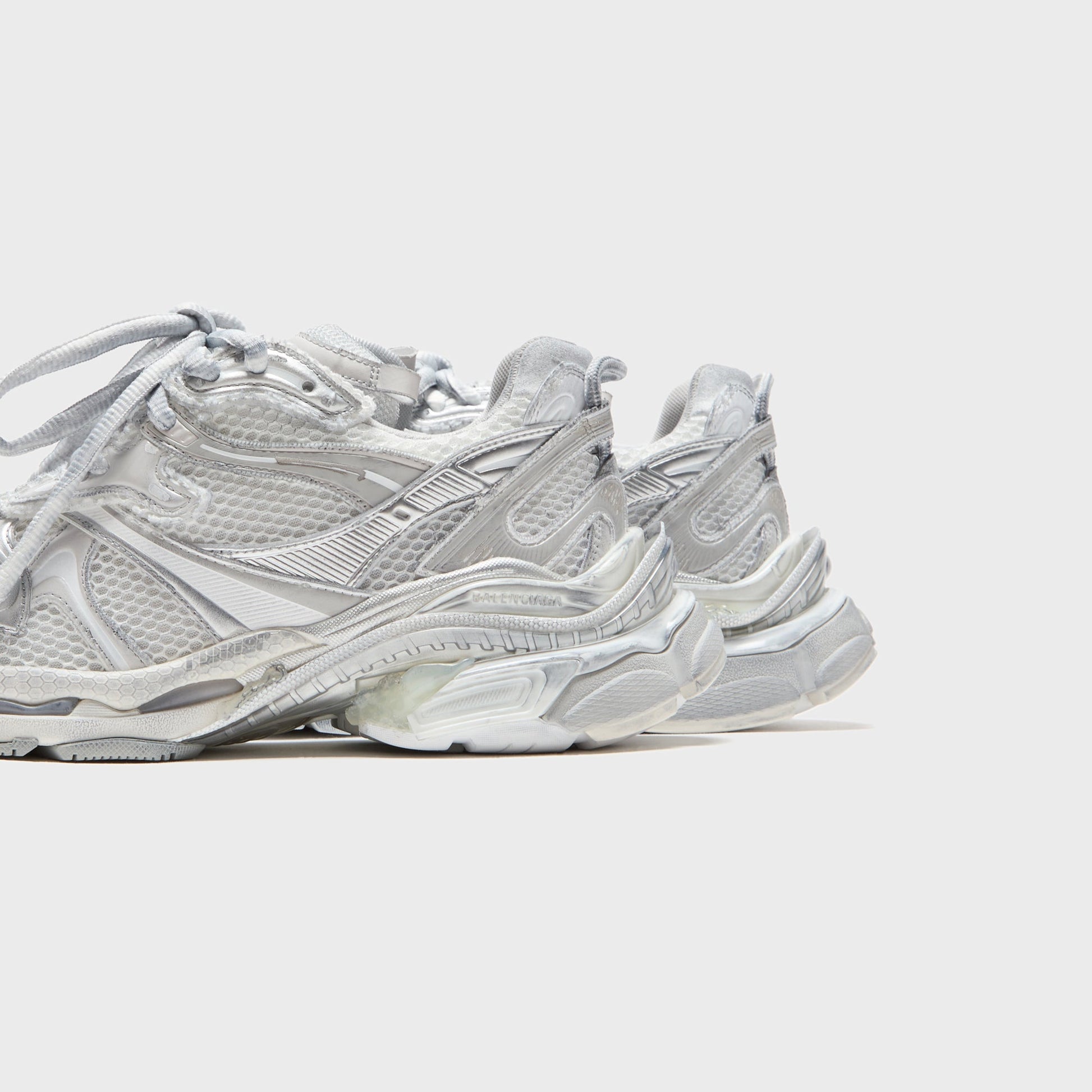 Men Kith Balenciaga Runner 2 - White / Silver / Grey