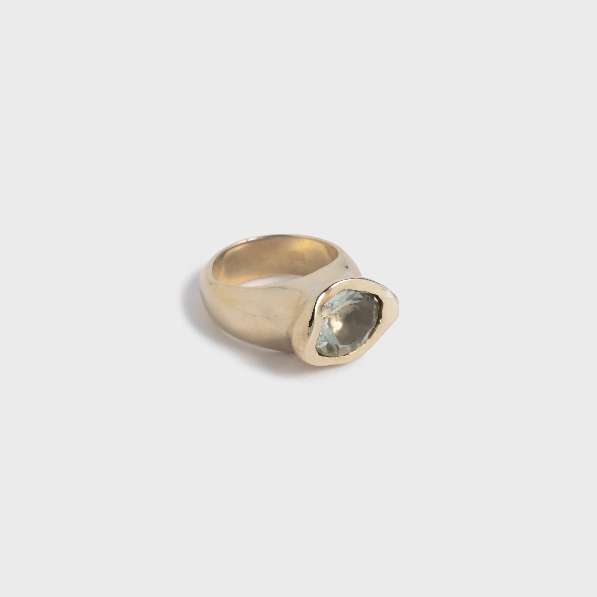 Women Kith Faris Grand Ring - Gold