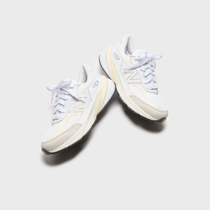 Men Kith New Balance Made in USA 990v6 - White / Sea Salt