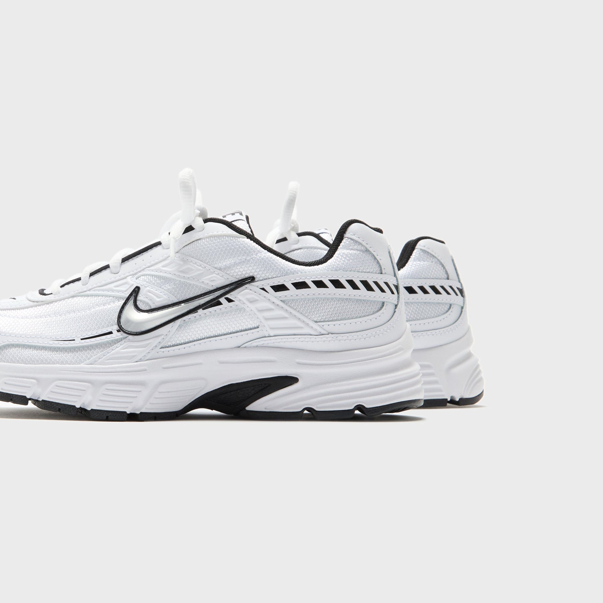 Women Kith Nike WMNS Initiator Cn - White / Black / Metallic Silver