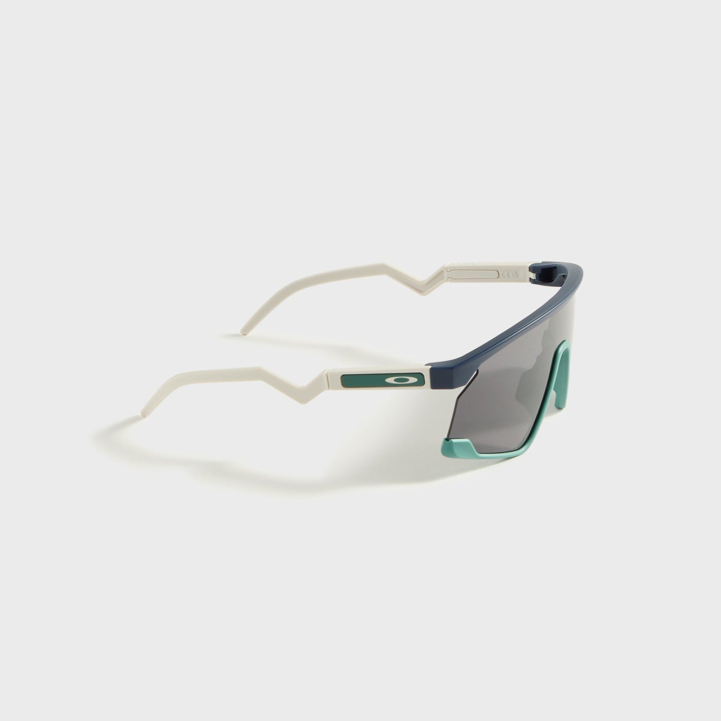 Men Kith Oakley BXTR - Matte Abyss / Prizm Black