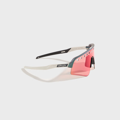 Men Kith Oakley Sutro Lite Sweep - Matte Silver Blue Colorshift / Prizm Trail T