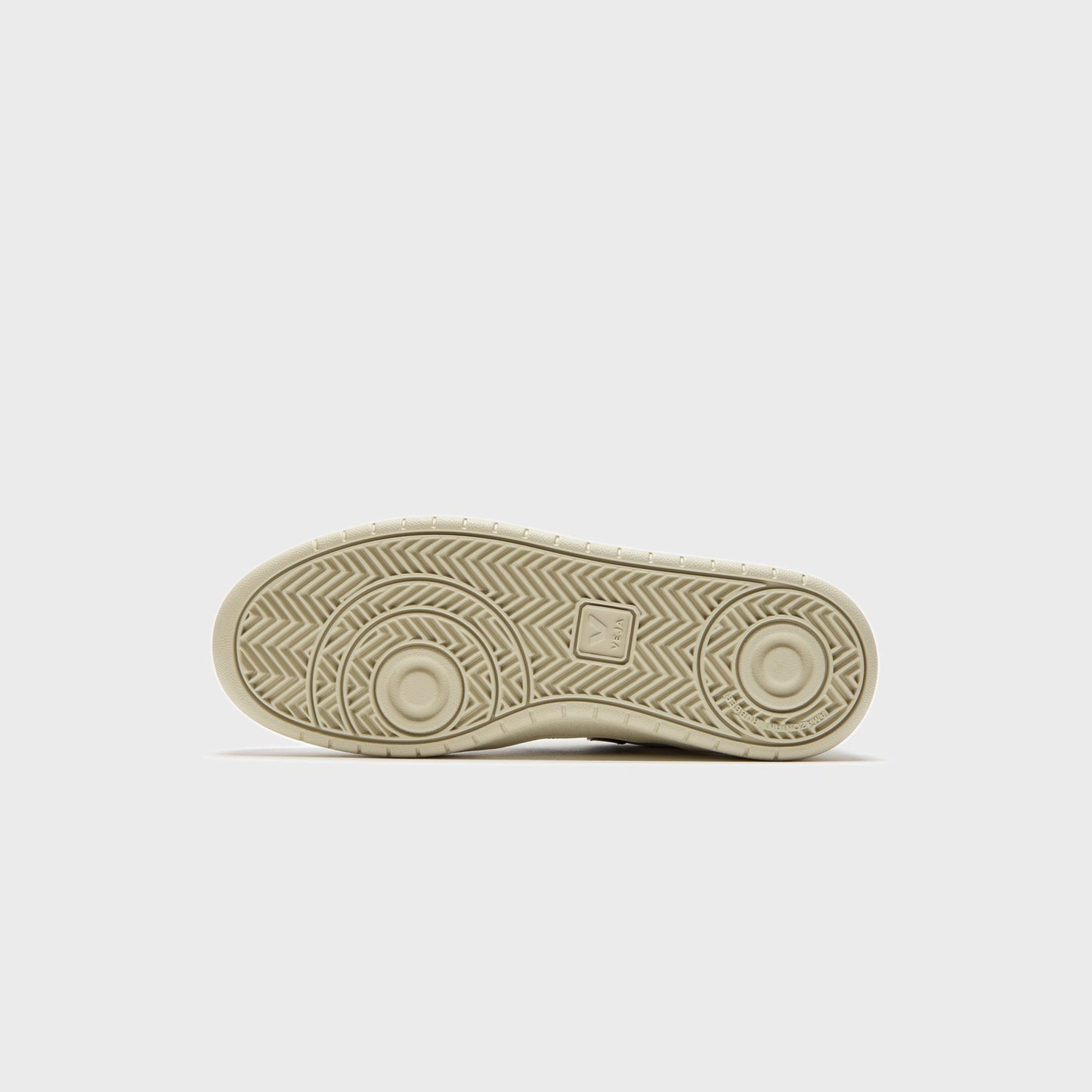 Men Kith Veja V-10 - Extra White / Black