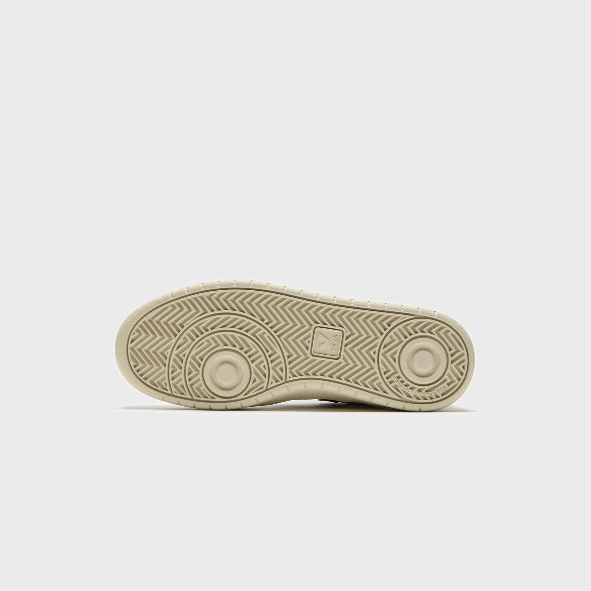 Men Kith Veja V-10 - Extra White / Black