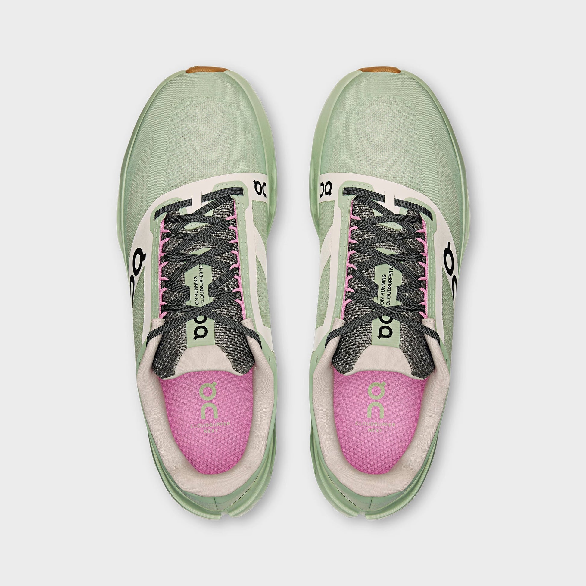 Men Kith On Running Cloudsurfer Next Z5 - Mineral / Almond