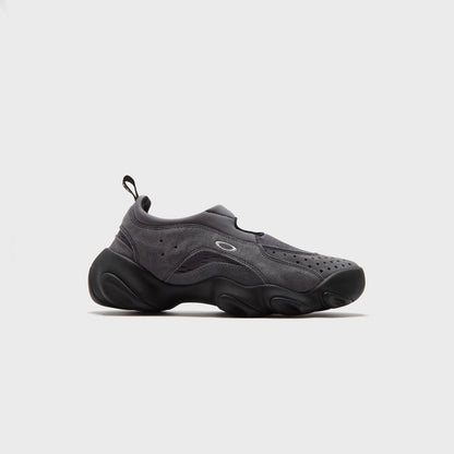Men Kith Oakley Flesh Sandal - Asphalt