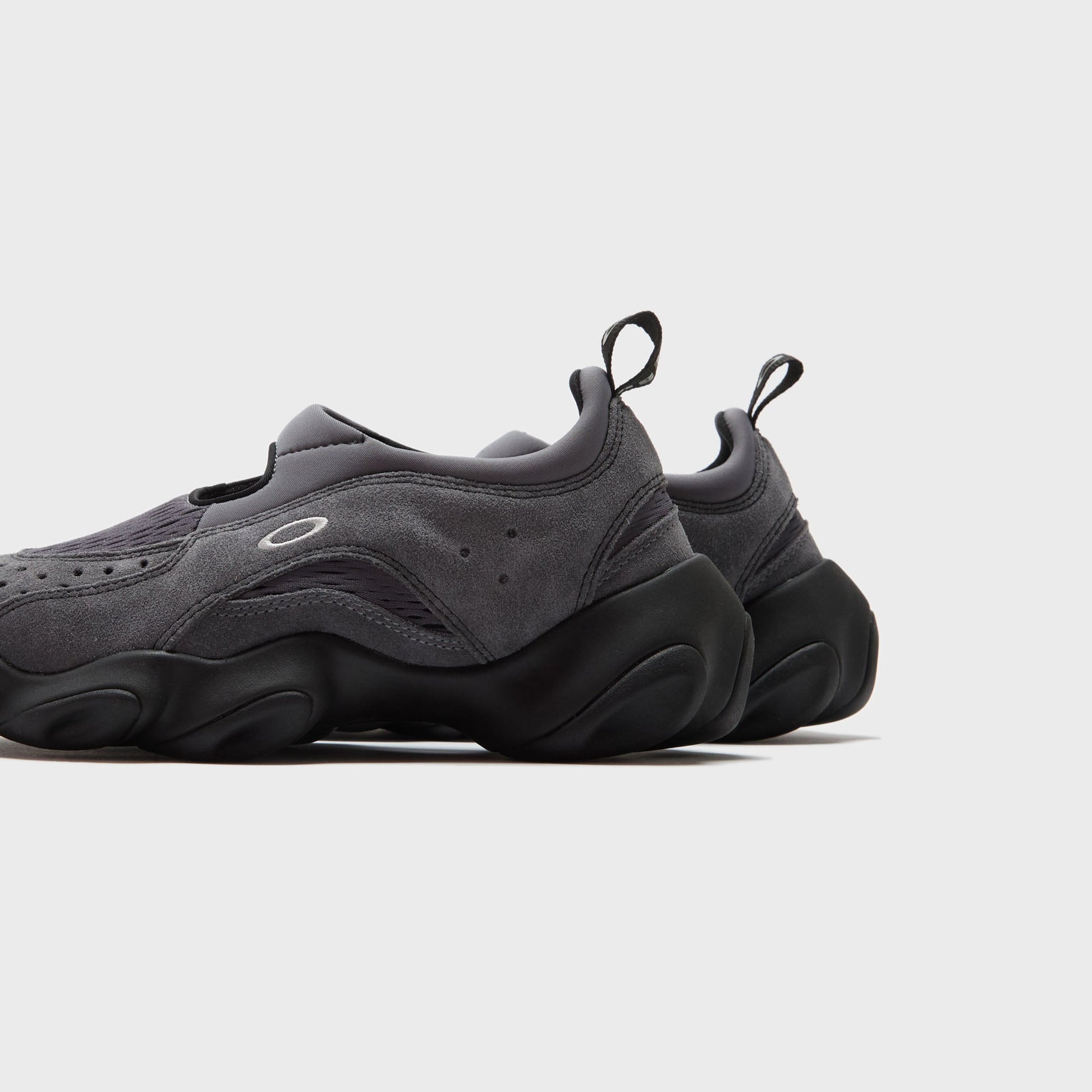 Men Kith Oakley Flesh Sandal - Asphalt