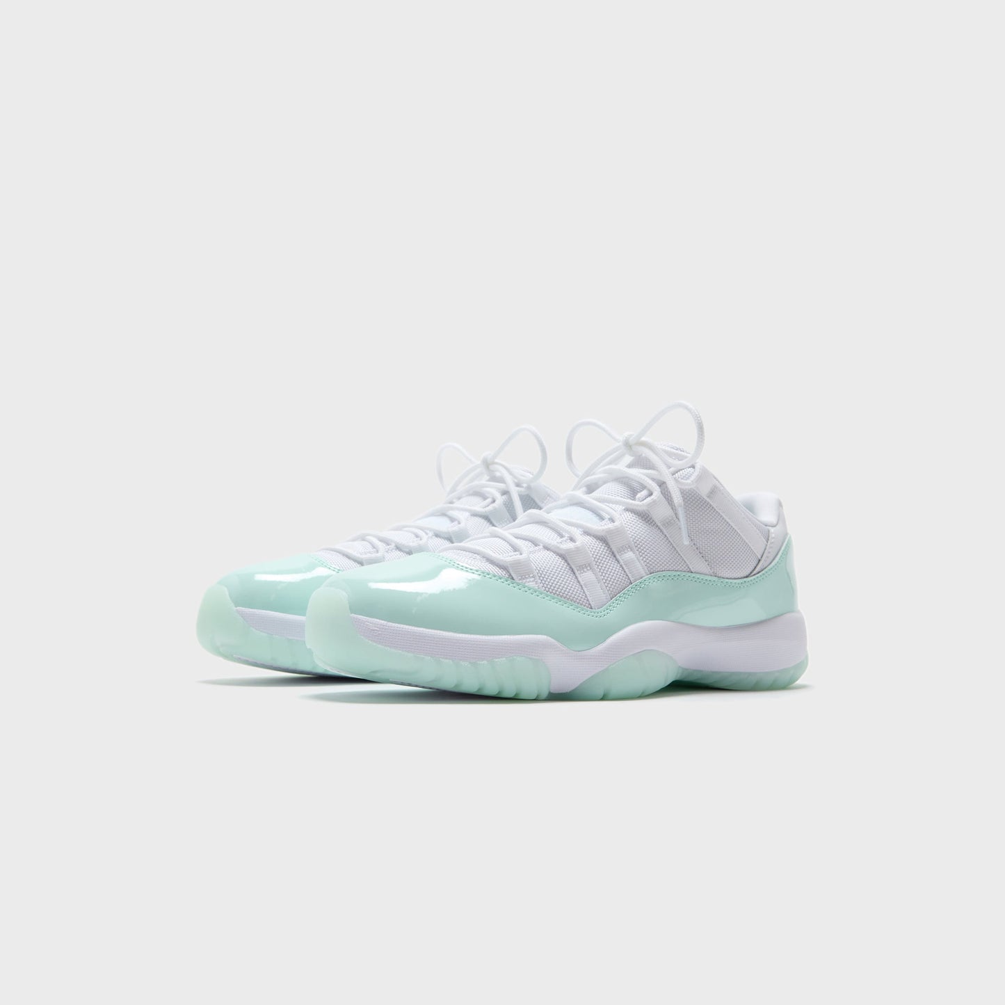 Women Kith Jordan Air Jordan 11 Retro Low - White / Igloo