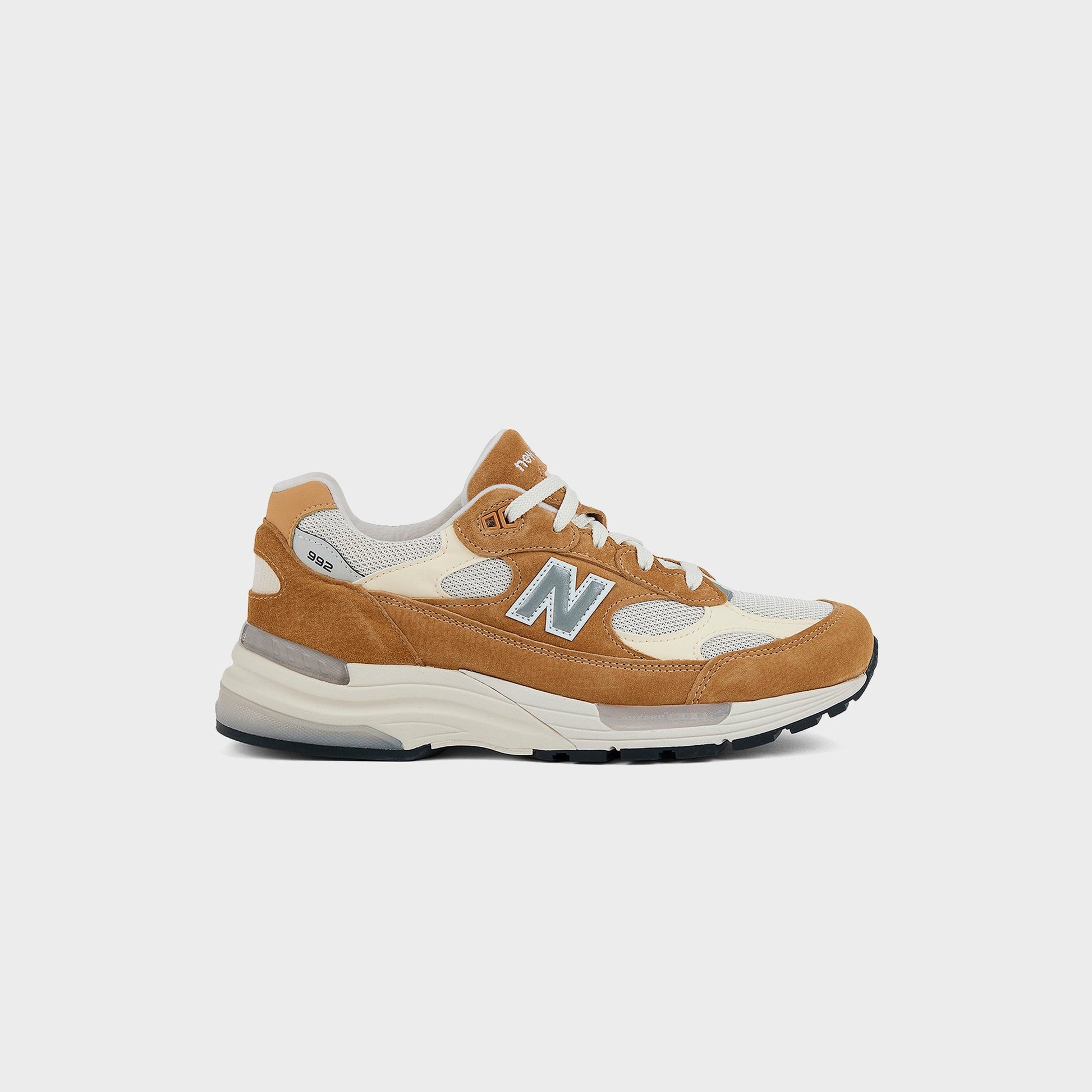 Men Kith New Balance Made in USA 992 - Sweet Caramel / Calcium