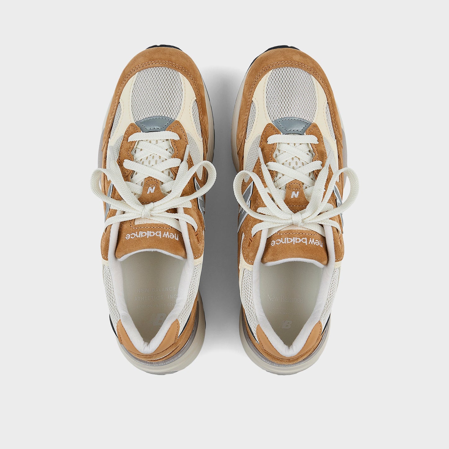 Men Kith New Balance Made in USA 992 - Sweet Caramel / Calcium
