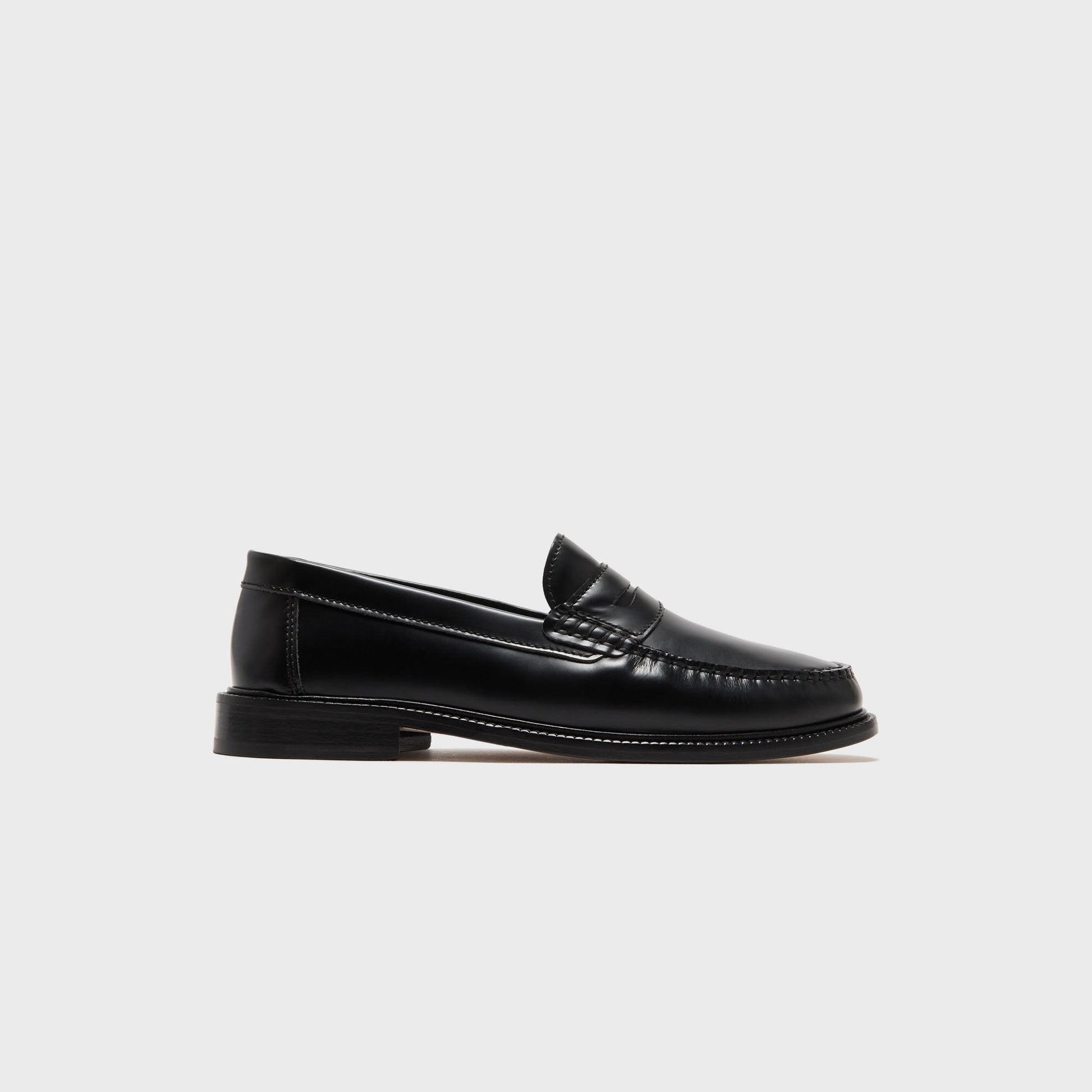 Men Kith VINNY's Yardee Moccasin Loafer - Black Polido