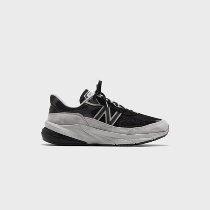 Men Kith New Balance Made in USA 990v6 - Black / Grey