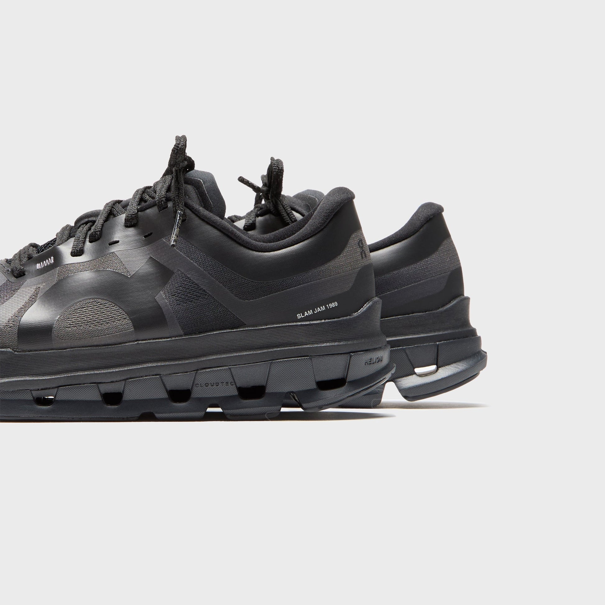 Men Kith On Running x SLAM JAM Cloud 5 - Gull / Black