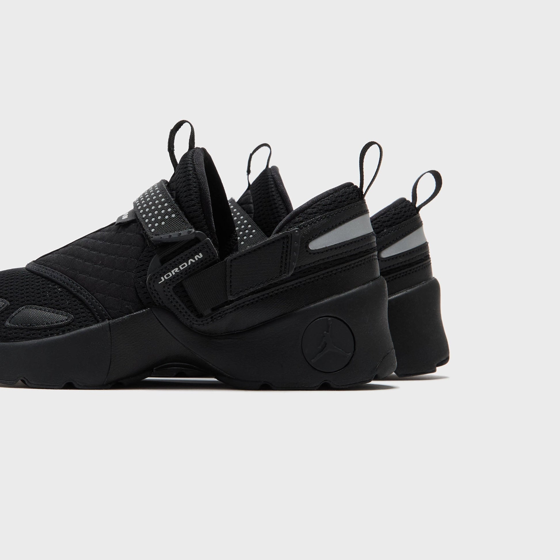 Women Kith Jordan WMNS Trunner LX - Black / Black / Black
