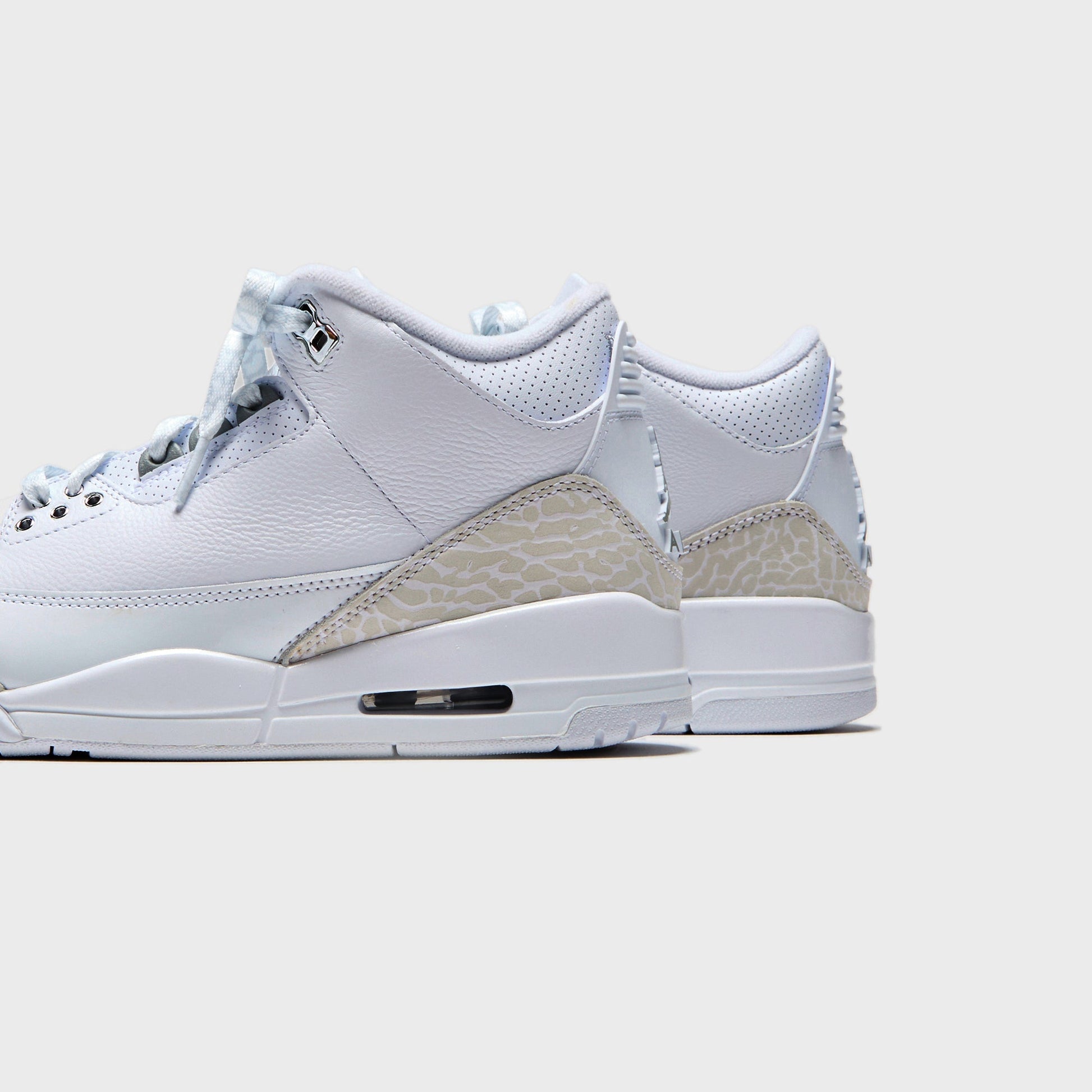Men Kith Jordan Air Jordan 3 - White / Metallic Silver
